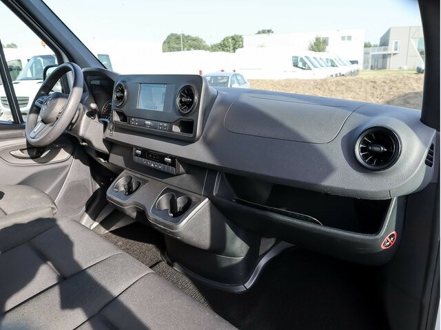 MERCEDES-BENZ Sprinter 317 Maxi,9GTronic,MBUX,Kamera,Navi... - Цельнометаллический фургон: фото 4 MERCEDES-BENZ Sprinter 317 Maxi,9GTronic,MBUX,Kamera,Navi... - Цельнометаллический фургон: фото 4