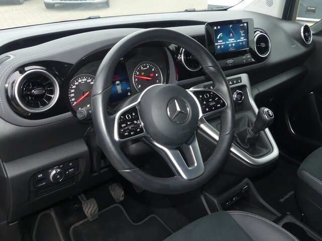 MERCEDES-BENZ T 180 Progressive,AMF Rollstuhlrampe,LED,Navi - Пассажирский фургон: фото 4 MERCEDES-BENZ T 180 Progressive,AMF Rollstuhlrampe,LED,Navi - Пассажирский фургон: фото 4