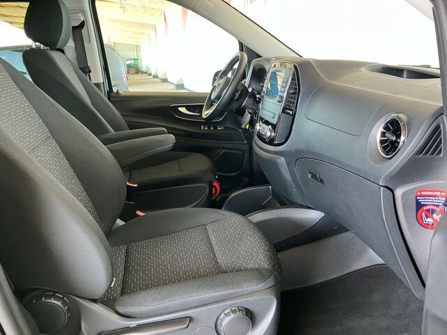 MERCEDES-BENZ Vito 114CDI lang,TourerEDITION,2xTür,Automatik - Микроавтобус, Пассажирский фургон: фото 4 MERCEDES-BENZ Vito 114CDI lang,TourerEDITION,2xTür,Automatik - Микроавтобус, Пассажирский фургон: фото 4