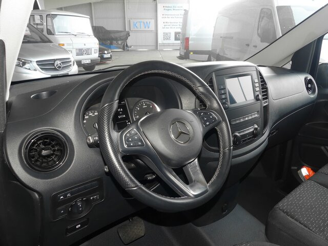 MERCEDES-BENZ Vito 116CDI lang,TourerPro,2xKlima,9Sitze,Kamera - Микроавтобус, Пассажирский фургон: фото 4 MERCEDES-BENZ Vito 116CDI lang,TourerPro,2xKlima,9Sitze,Kamera - Микроавтобус, Пассажирский фургон: фото 4