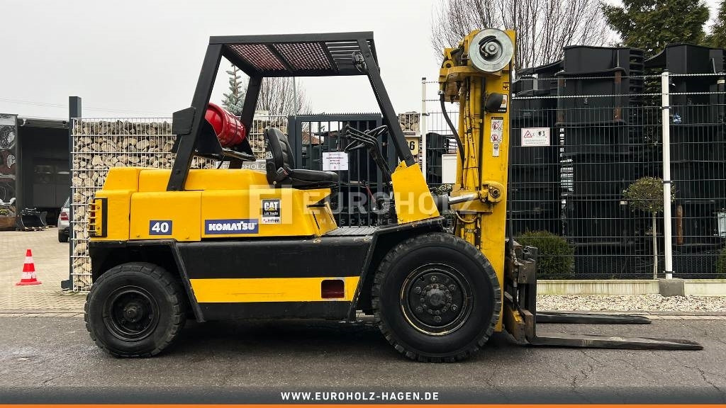 Komatsu FG 40, Stapler Triplex Seitenschieber Zusatzhydr. - Газовый погрузчик: фото 3 Komatsu FG 40, Stapler Triplex Seitenschieber Zusatzhydr. - Газовый погрузчик: фото 3