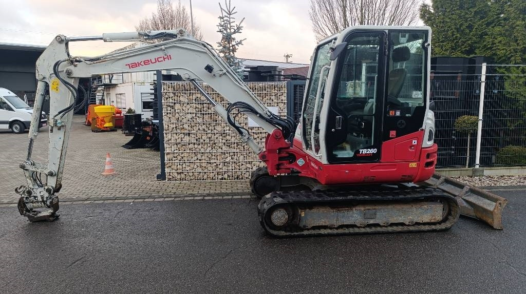 Takeuchi TB 260 Powertilt und Schnellwechsler MS 03, Radio - Мини-экскаватор: фото 1 Takeuchi TB 260 Powertilt und Schnellwechsler MS 03, Radio - Мини-экскаватор: фото 1