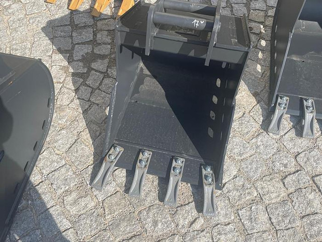 Big Tieflöffel 50 cm mit Martin M3 Aufnahme - Ковш: фото 2 Big Tieflöffel 50 cm mit Martin M3 Aufnahme - Ковш: фото 2