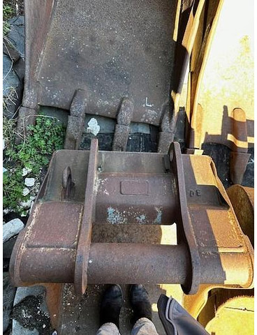 Big Tieflöffel 65cm Arbeitsbreite mit Atlas Aufnahme - Ковш: фото 3 Big Tieflöffel 65cm Arbeitsbreite mit Atlas Aufnahme - Ковш: фото 3