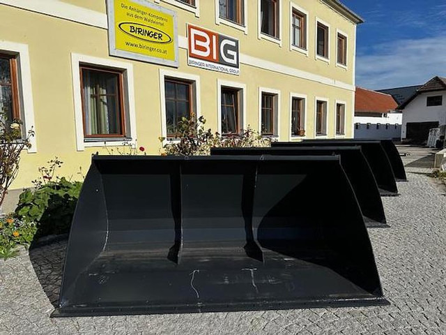 Big Volumenschaufel 250 cm mit Claas Scorpion Aufnahme - Ковш: фото 1 Big Volumenschaufel 250 cm mit Claas Scorpion Aufnahme - Ковш: фото 1