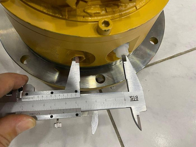 Bomag Fahrmotor (Poclain) 05816293 - Каток: фото 5 Bomag Fahrmotor (Poclain) 05816293 - Каток: фото 5