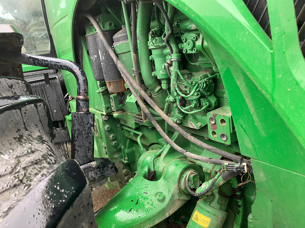 John Deere 8310R - Трактор: фото 3 John Deere 8310R - Трактор: фото 3