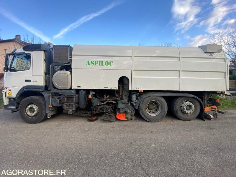 2 BALAYEUSES 6 ROUES - VOLVO - FMFH - - Подметально-уборочная машина: фото 4 2 BALAYEUSES 6 ROUES - VOLVO - FMFH - - Подметально-уборочная машина: фото 4