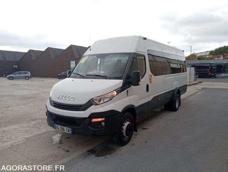 AUTOCAR IVECO 22 PLACES / 1ERE MAIN / BVA / 135467 KM ORIGINE - Туристический автобус: фото 1 AUTOCAR IVECO 22 PLACES / 1ERE MAIN / BVA / 135467 KM ORIGINE - Туристический автобус: фото 1