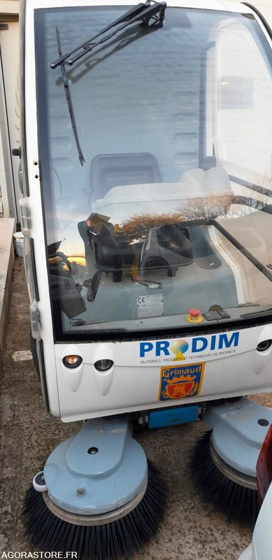 BALAYEUSE ELECTRIQUE ECO 36 - Подметально-уборочная машина: фото 3 BALAYEUSE ELECTRIQUE ECO 36 - Подметально-уборочная машина: фото 3