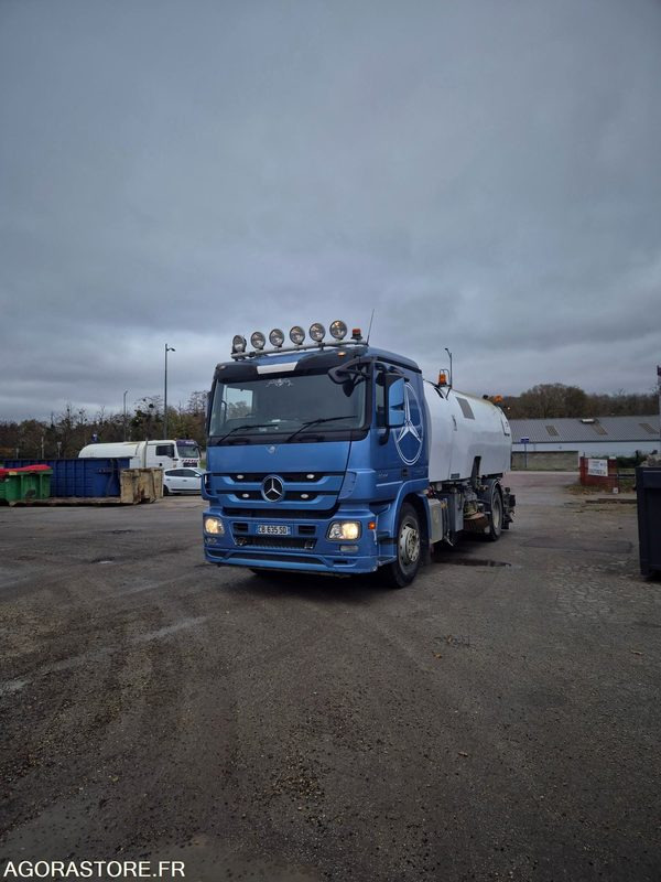 Balayeuse Eurovoirie Optifant 70 TA THP - 2012 - 242 000 heures - Подметально-уборочная машина: фото 3 Balayeuse Eurovoirie Optifant 70 TA THP - 2012 - 242 000 heures - Подметально-уборочная машина: фото 3