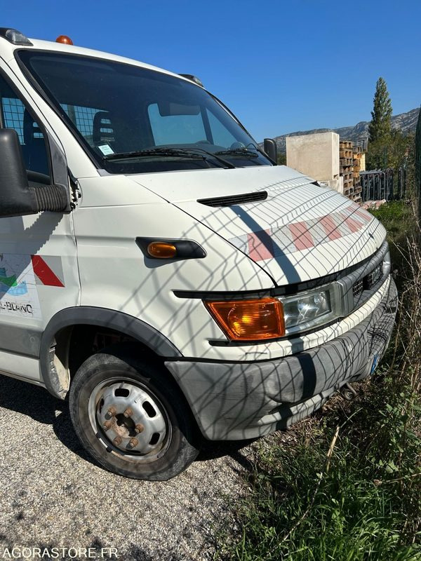 CAMION BENNE IVECO DAILY - Цельнометаллический фургон: фото 3 CAMION BENNE IVECO DAILY - Цельнометаллический фургон: фото 3