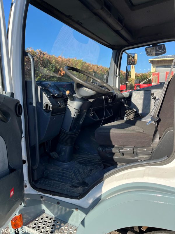 CAMION PLATEAU MERCEDES 15T - 2000 - Грузовик бортовой/ Платформа: фото 4 CAMION PLATEAU MERCEDES 15T - 2000 - Грузовик бортовой/ Платформа: фото 4