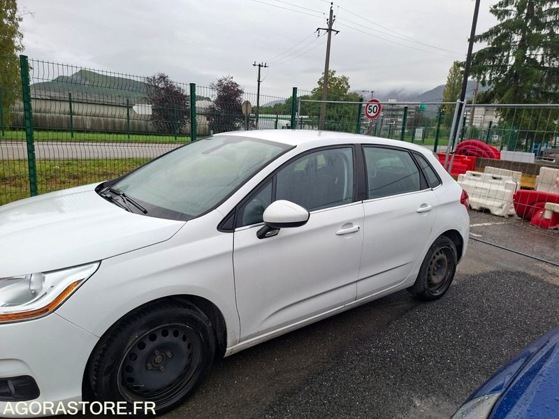 CITROEN C4 Entreprise VU 5p Berline HD- 2014 - 216471 KM - P0403314 - Легковой автомобиль: фото 4 CITROEN C4 Entreprise VU 5p Berline HD- 2014 - 216471 KM - P0403314 - Легковой автомобиль: фото 4