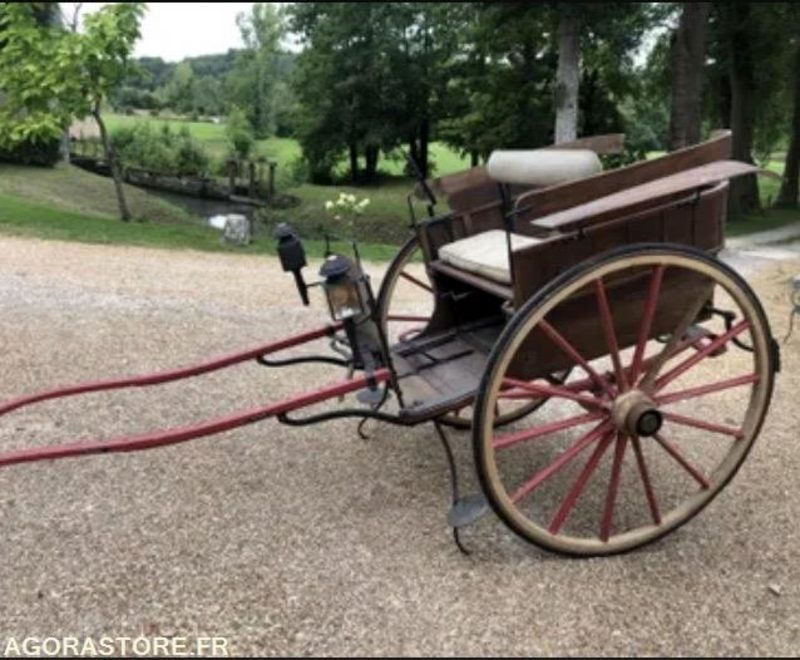 Caleche - Charette d'époque - Садовое оборудование: фото 1 Caleche - Charette d'époque - Садовое оборудование: фото 1