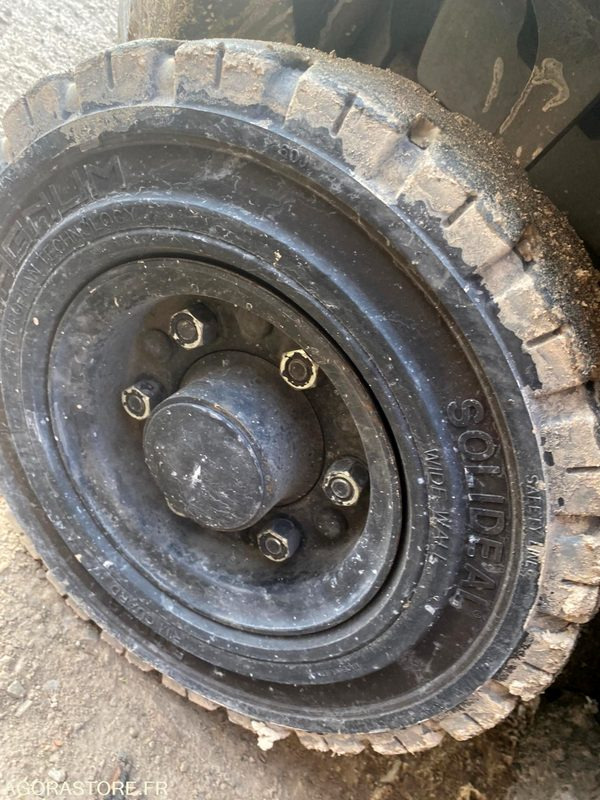 Газовый погрузчик Chariot élévateur GAZ NISSAN 1.8T: фото 8