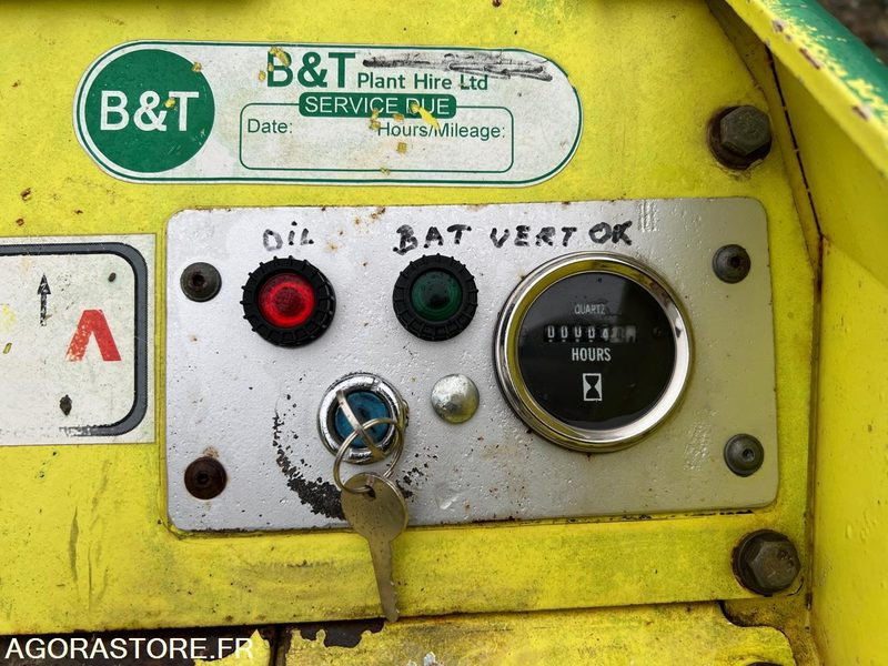 Compacteur de tranchée AMMANN RAMMAX RW 1504-HF - Каток: фото 4 Compacteur de tranchée AMMANN RAMMAX RW 1504-HF - Каток: фото 4