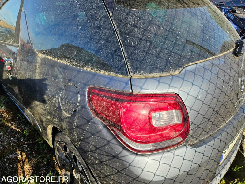 DS3  MOTEUR HS ET SANS CG - Легковой автомобиль: фото 4 DS3  MOTEUR HS ET SANS CG - Легковой автомобиль: фото 4