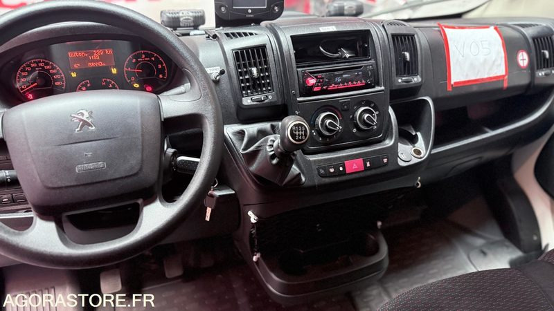 FE-314-MR - Roulant - PEUGEOT BOXER - SMUR - L3H2 - PTAC 4T - 156 440 Kms - Цельнометаллический фургон: фото 5 FE-314-MR - Roulant - PEUGEOT BOXER - SMUR - L3H2 - PTAC 4T - 156 440 Kms - Цельнометаллический фургон: фото 5