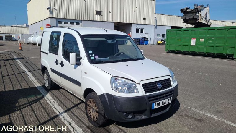 FIAT DOBLO CARGO - 2007 - 98427KM - 718 AWC 67 - Легковой фургон: фото 2 FIAT DOBLO CARGO - 2007 - 98427KM - 718 AWC 67 - Легковой фургон: фото 2