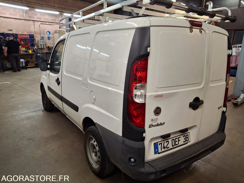 FIAT DOBLO CARGO GNV - Легковой фургон: фото 5 FIAT DOBLO CARGO GNV - Легковой фургон: фото 5