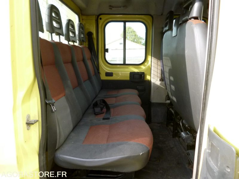 FIAT DUCATO 2.3 JTD 120 BBDC - Цельнометаллический фургон: фото 5 FIAT DUCATO 2.3 JTD 120 BBDC - Цельнометаллический фургон: фото 5