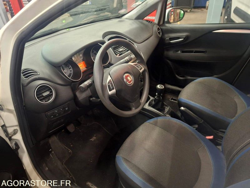 FIAT PUNTO BI CARBURATION. - Легковой автомобиль: фото 4 FIAT PUNTO BI CARBURATION. - Легковой автомобиль: фото 4