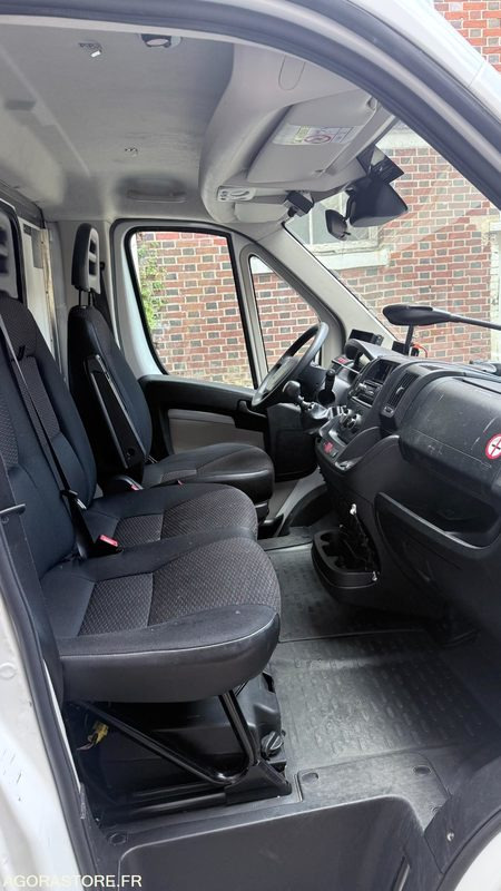 FJ-680-ZF - Non Roulant - PEUGEOT BOXER - SMUR - L3H2 4T - CG KS - 180 000 Kms - Цельнометаллический фургон: фото 4 FJ-680-ZF - Non Roulant - PEUGEOT BOXER - SMUR - L3H2 4T - CG KS - 180 000 Kms - Цельнометаллический фургон: фото 4