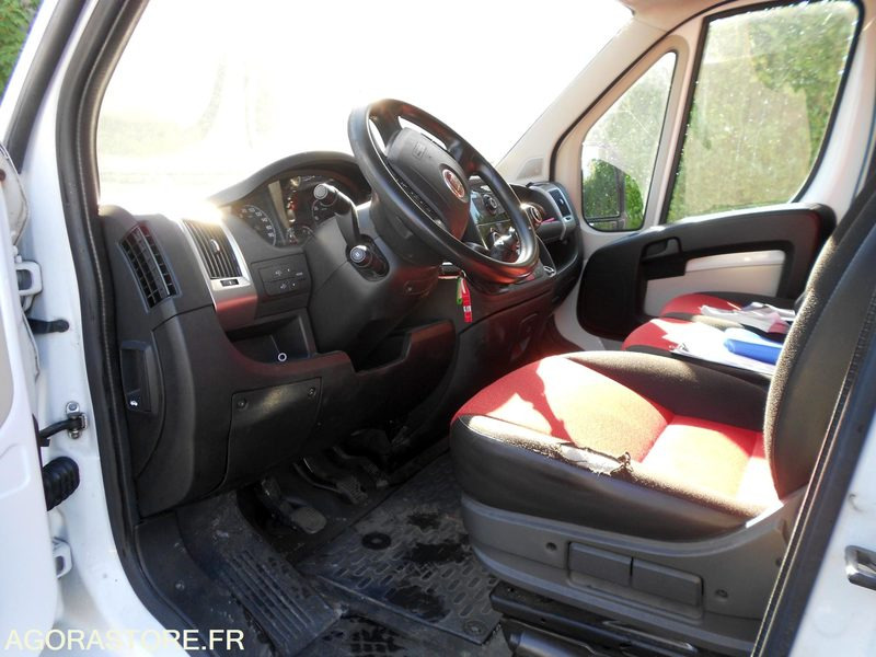 FOURGON FIAT DUCATO - Цельнометаллический фургон: фото 4 FOURGON FIAT DUCATO - Цельнометаллический фургон: фото 4