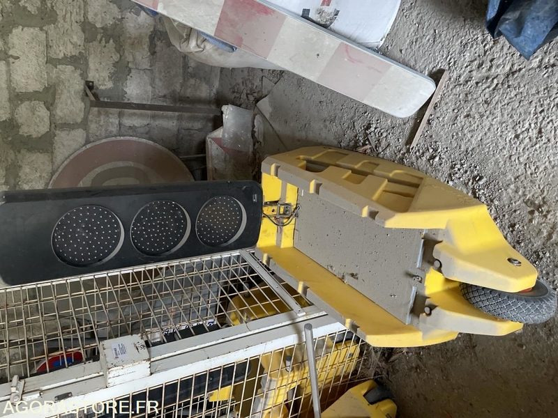 Feux tricolores et cages - Инструмент/ Оборудование: фото 4 Feux tricolores et cages - Инструмент/ Оборудование: фото 4