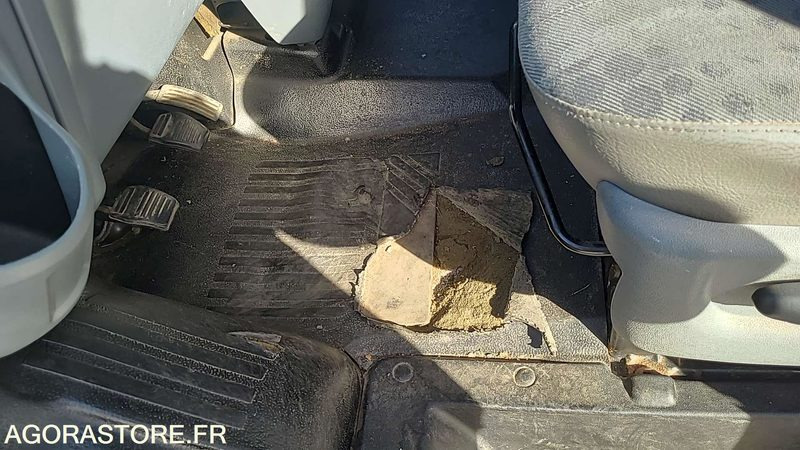 Цельнометаллический фургон Ford Transit LS - 2008 - 76734kms - 929AZP67: фото 14