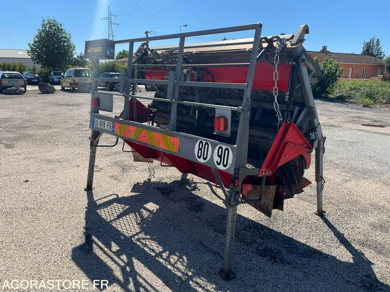 GRAVILLONNEUR ROLA 450 MAUGUIN D'OCCASION - Асфальтоукладочная техника: фото 3 GRAVILLONNEUR ROLA 450 MAUGUIN D'OCCASION - Асфальтоукладочная техника: фото 3