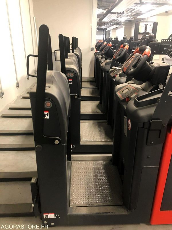 Gerbeur à plateforme élevable - Штабелер: фото 1 Gerbeur à plateforme élevable - Штабелер: фото 1