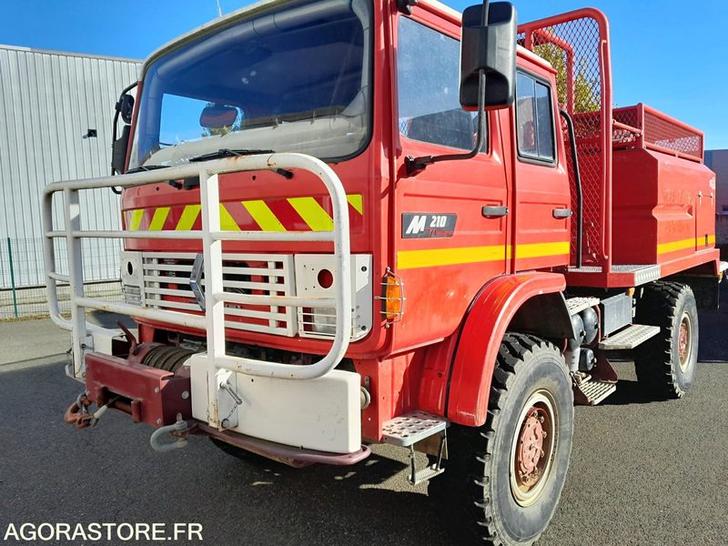 CAMION CITERNE FEU DE FORET - 38543kms - Грузовик: фото 1 CAMION CITERNE FEU DE FORET - 38543kms - Грузовик: фото 1