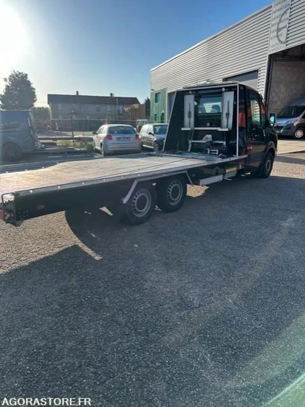 CRAFTER DEPANNEUSE VASP PTE VOITURE CARTE BLANCHE - 2007 - 393000km - Грузовик: фото 2 CRAFTER DEPANNEUSE VASP PTE VOITURE CARTE BLANCHE - 2007 - 393000km - Грузовик: фото 2