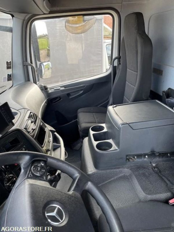 Mercedes Atego 2017 Boite automatique - Грузовик: фото 3 Mercedes Atego 2017 Boite automatique - Грузовик: фото 3