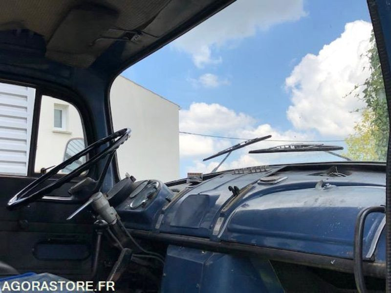 PRIX TTC MERCEDES L 1918 PLATEAU GRUE - 128 000km - NOMBREUX TRAVAUX EFFECTUES - Грузовик: фото 3 PRIX TTC MERCEDES L 1918 PLATEAU GRUE - 128 000km - NOMBREUX TRAVAUX EFFECTUES - Грузовик: фото 3