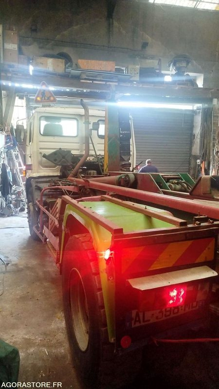 Renault Poids lourd G230 - 1985 - 564616KM - Грузовик: фото 3 Renault Poids lourd G230 - 1985 - 564616KM - Грузовик: фото 3