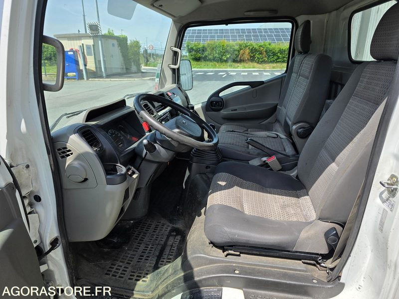 Nacelle Nissan Cabstar - Коммерческий автомобиль: фото 5 Nacelle Nissan Cabstar - Коммерческий автомобиль: фото 5