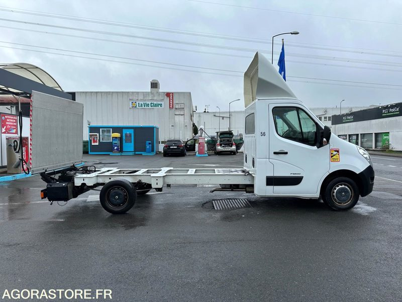 Renault Master III 2.3 DCI Plateau avec Hayon - Коммерческий автомобиль: фото 5 Renault Master III 2.3 DCI Plateau avec Hayon - Коммерческий автомобиль: фото 5