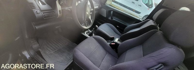LAND ROVER FREELANDER 4X4 - Внедорожник: фото 4 LAND ROVER FREELANDER 4X4 - Внедорожник: фото 4
