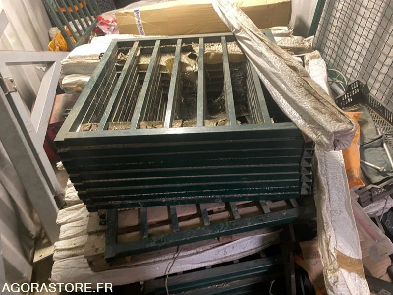 Lot de 10 portillons ACIER 100x100 Jamais mis en place - Садовое оборудование: фото 3 Lot de 10 portillons ACIER 100x100 Jamais mis en place - Садовое оборудование: фото 3