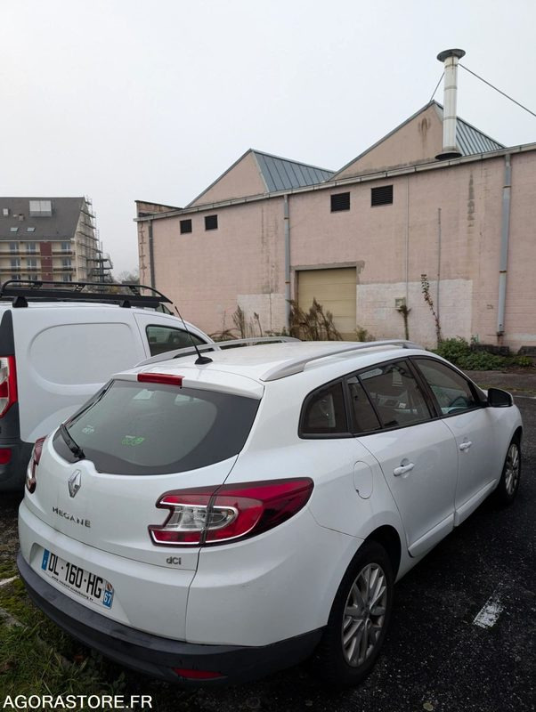MEGANE BREAK 110 CV BOITE AUTO 1.5 DCI - 180 540 KM - Универсал: фото 4 MEGANE BREAK 110 CV BOITE AUTO 1.5 DCI - 180 540 KM - Универсал: фото 4