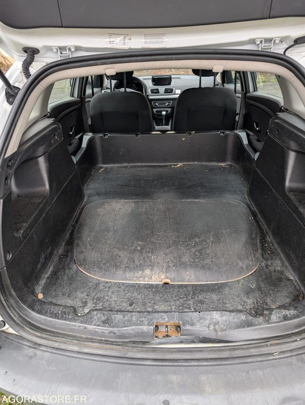 MEGANE BREAK 110 CV BOITE AUTO 1.5 DCI - 180 540 KM - Универсал: фото 5 MEGANE BREAK 110 CV BOITE AUTO 1.5 DCI - 180 540 KM - Универсал: фото 5