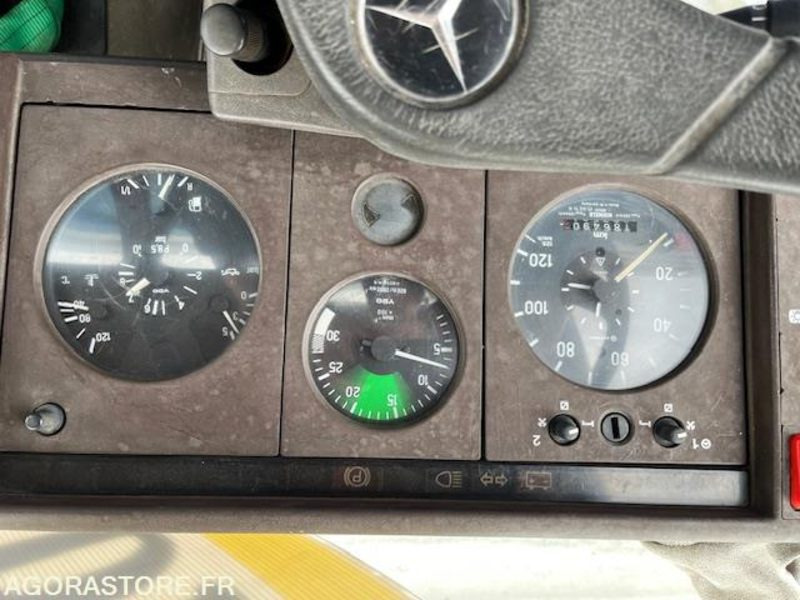 Малотоннажный самосвал MERCEDES 809 D BENNE 7T5 - 1990 - 186 490km NOMBREUX TRAVAUX EFFECTUES/FACTURES: фото 11 Малотоннажный самосвал MERCEDES 809 D BENNE 7T5 - 1990 - 186 490km NOMBREUX TRAVAUX EFFECTUES/FACTURES: фото 11