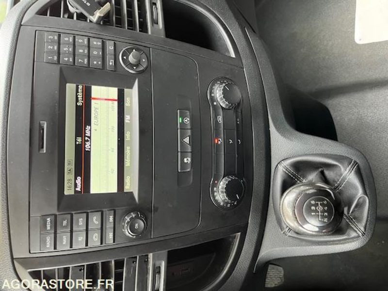 MERCEDES VITO MIXTO 116 CDI LONG 5 PLACES - 2021 - 193 000km - Цельнометаллический фургон: фото 4 MERCEDES VITO MIXTO 116 CDI LONG 5 PLACES - 2021 - 193 000km - Цельнометаллический фургон: фото 4