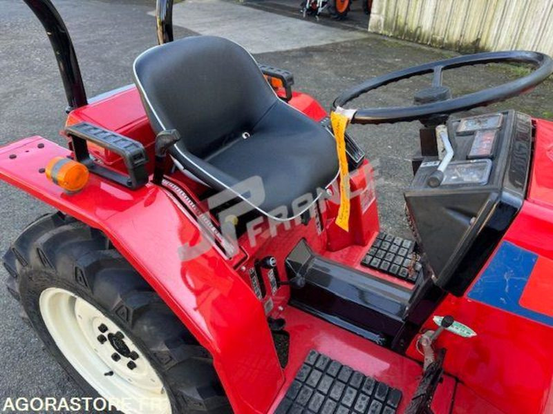 MICROTRACTEUR YANMAR 16CV 3 CYLINDRES DIESEL D'OCCASION 4 RM PDF 3 PTS COMPLET - Трактор: фото 3 MICROTRACTEUR YANMAR 16CV 3 CYLINDRES DIESEL D'OCCASION 4 RM PDF 3 PTS COMPLET - Трактор: фото 3