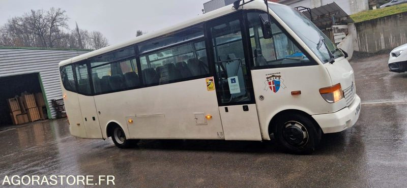 MINI-BUS MERCEDES VARIO - 127178 kms - 2000 - Микроавтобус, Пассажирский фургон: фото 2 MINI-BUS MERCEDES VARIO - 127178 kms - 2000 - Микроавтобус, Пассажирский фургон: фото 2