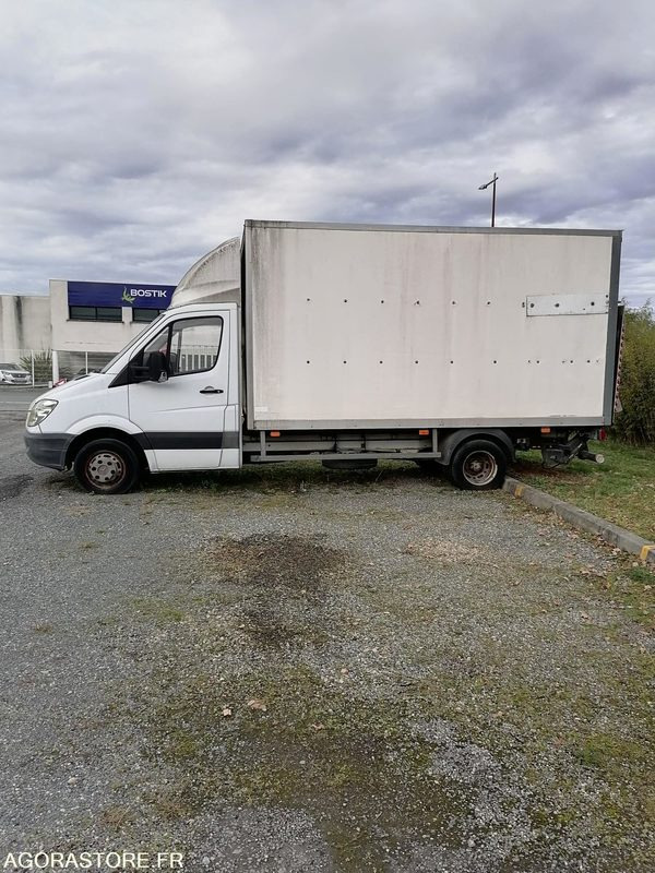 Mercedes Sprinter - 2010 - Цельнометаллический фургон: фото 2 Mercedes Sprinter - 2010 - Цельнометаллический фургон: фото 2