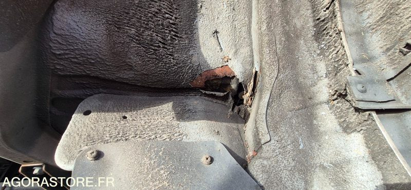 Nissan Cabstar - Малотоннажный самосвал: фото 2 Nissan Cabstar - Малотоннажный самосвал: фото 2